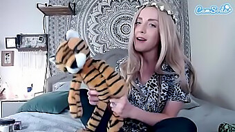 Live webcam action med Joe Exotic's Tiger King parodi på Camsoda