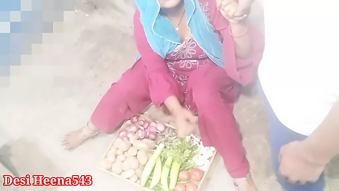 Desi bhabhi gets her big ass pounded by a vegetable vendor in explicit Hindi dialogue