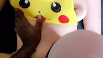 Egy Francia Lány Pikachunak Öltözve Egy Forró Pov Ülésen