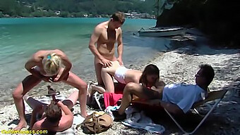 Sexe Amateur Allemand En Groupe Sur Une Plage Publique