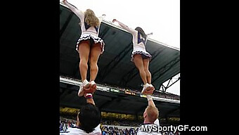 Pom Pom-Pom Girls Amateurs Montrent Leurs Mouvements !