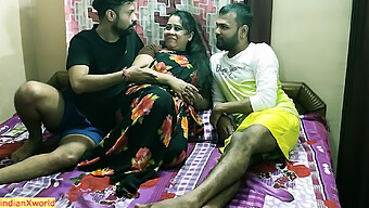 परिपक्व Milf और दो युवा पुरुषों के साथ झड़ते हुए भारतीय त्रिगुट क्रिया