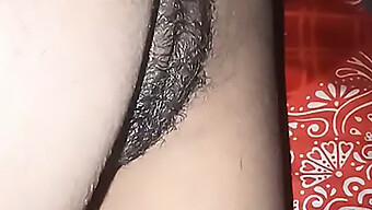 টাইট টিন (18+) ভারতীয় পর্নে আঙ্গুল এবং চুদা।