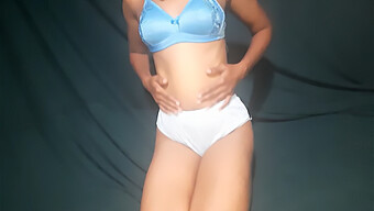 Gorgeous Sri Lankan Teen In Blue Bra Indulges In Self-Pleasure