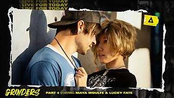 Maya Woulfe และ Lucky Fate มีส่วนร่วมในการกระทําทางปากและคอลึกอย่างเข้มข้น